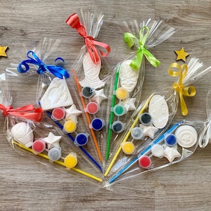 Superhero party cone/ party favours/ superhero party bags / Childrens Party bags craft/ superhero birthday/