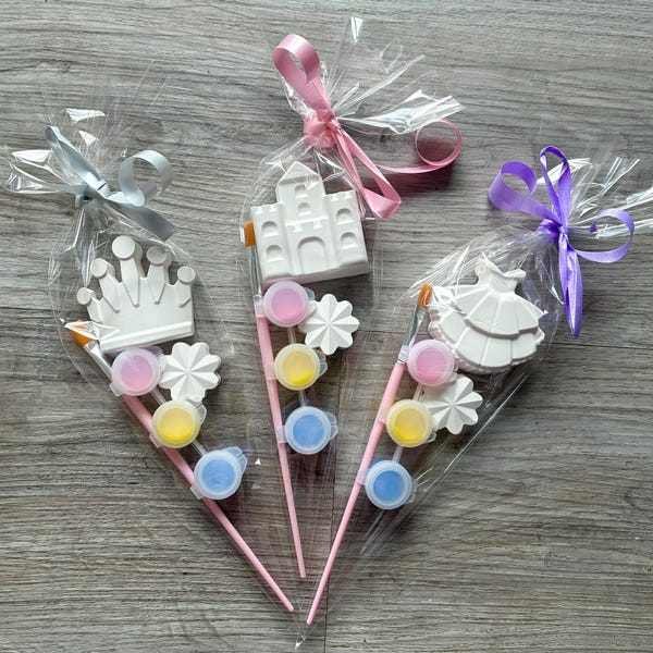 Princess party Favour / princess party craft / princess birthday/  party bag filler/ paint your own crown or castle or dress