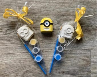Cute yellow crew party Favours / children’s party bag / despicable me minion birthday / paint your own minion