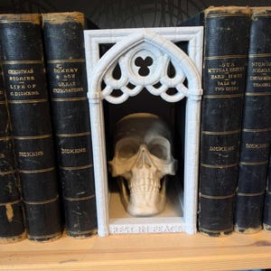 3D Printed Large Skull Book Nook: Gothic Bookshelf Decor