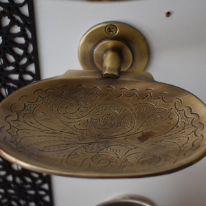 Antique Styled Bronze Handcrafted Soap Plate Dish , Hand Engraved Soap Tray Holder, Sponge Holder Soap Holder , Vintage Bathroom Essentials