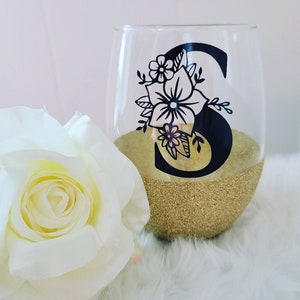 Floral Initial Wine Glass- Stemless Glitter Wine Glass- Gift for Her- Monogram- Wine Gift- Glitter Dipped Glass- Initial- Flowers- Letter