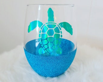 Sea Turtle Wine Glass- Stemless Glitter Wine Glass- Wine Tumbler- Beach Wine Glass- Summer-Animal- Wine-Summer Drinks- Ocean Animals-Turtle