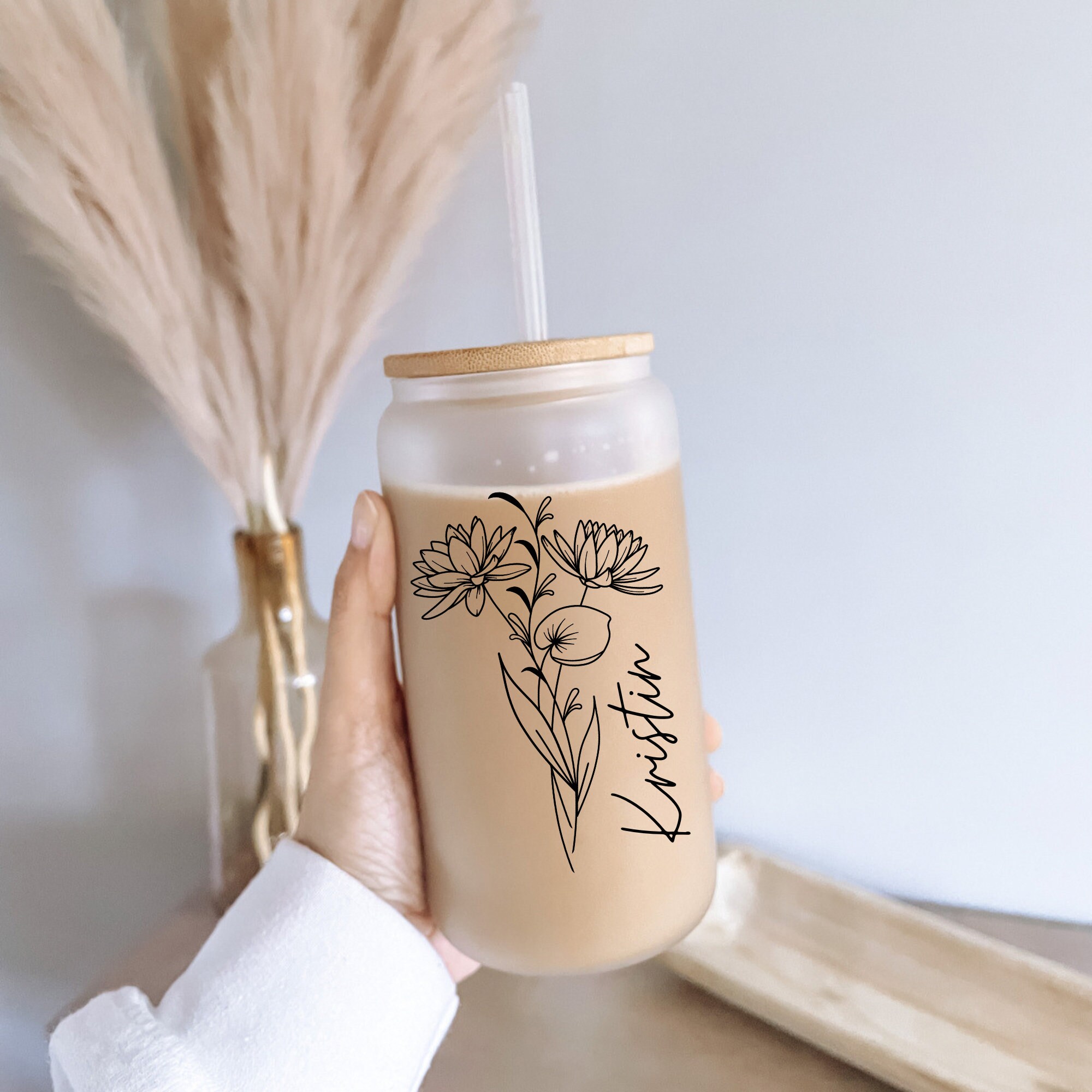 Personalized Birth Flower Can Glass-Personalized Birth Flower Tumbler-Bridesmaid Proposal-Gifts for Her-Birth Flower Glass with name-Wedding