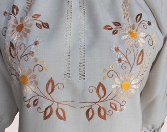 Traditional Ukrainian Dress "Olga" / Manual Sewn Embroidery