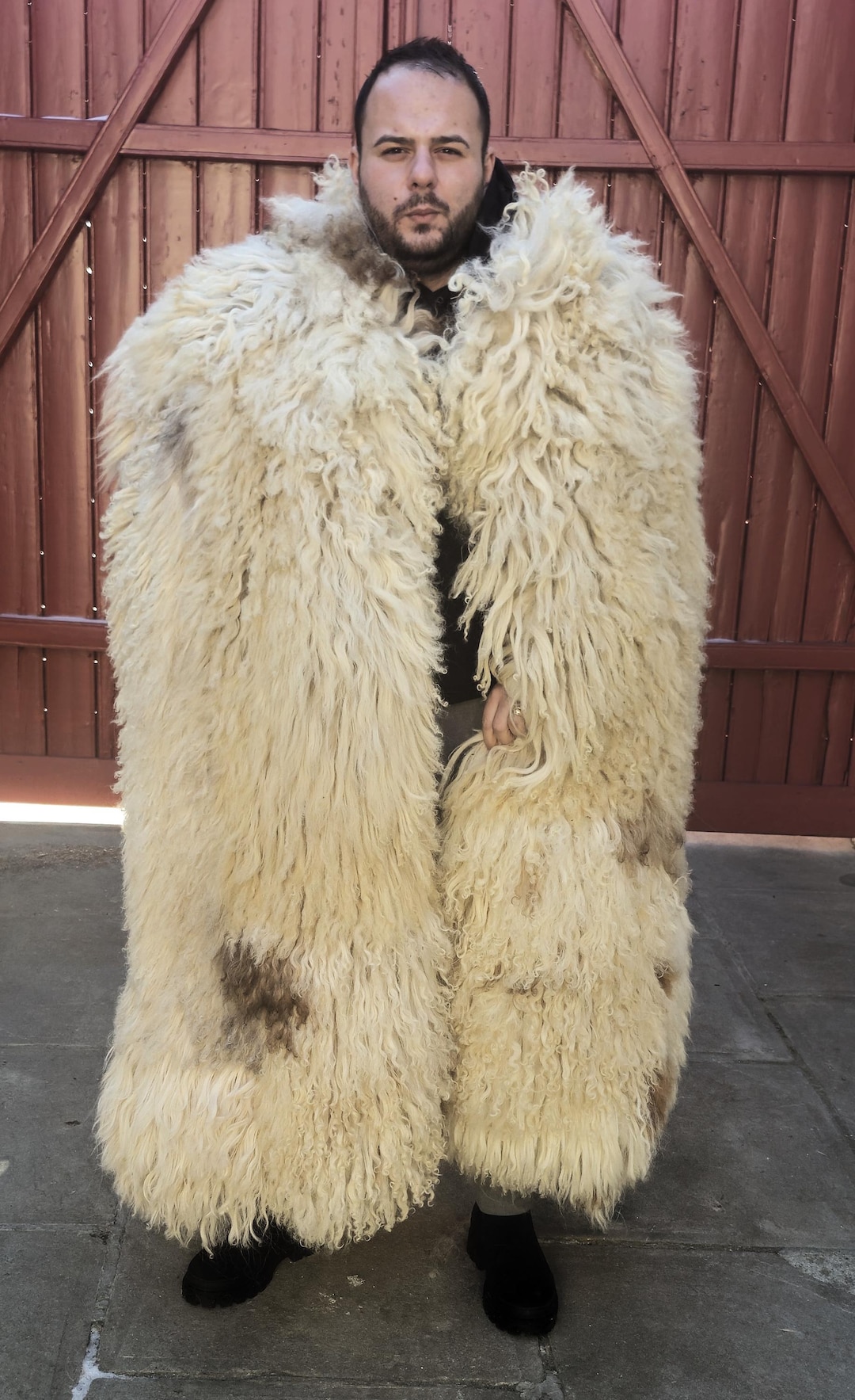 Royal LAMB Coat / Traditional Lambskin / Romanian Legacy