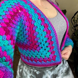 Cropped Granny Hexagon Cardigan