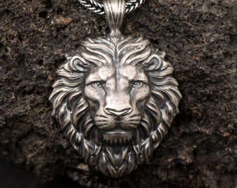 Lion silver hotsell necklace