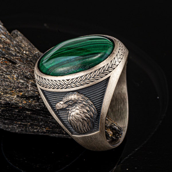 Eagle Men Ring, Oval Malachite Ring, Green Gemstone Ring, 925 Sterling Silver Ring, Oxidized Men Ring, Men Jewelry, Anniversary Gift for Him