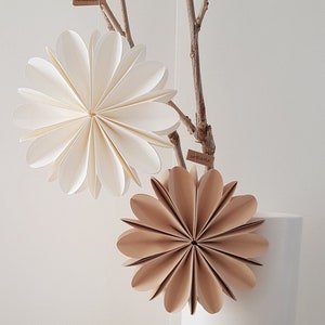 Papierblumen 3D / 2er-Set / D 12cm / Farben: weiß, beige, schwarz, anthrazit / a Bild 2