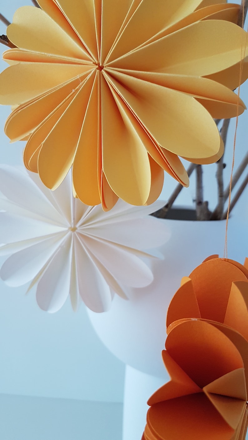 Paper flowers 3D / set of 3 / D 12 cm / colors: white, yellow, orange / summer decoration /g image 4