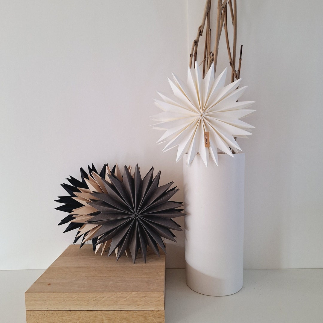 Papierstern / 18 cm / Farben weiß beige schwarz anthrazit Etsy.de