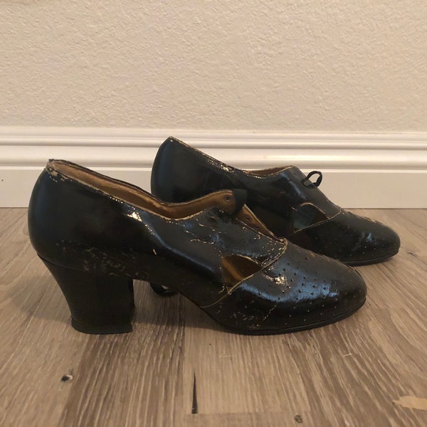 1940’s Patent Leather Perforated Oxfords
