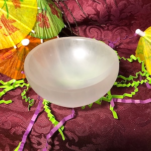 Satin Spar gypsum bowls. Talk about the perfect offering bowl!! Just a lovely bowl w/all the calming feels & cleansing vibes. Perfect!