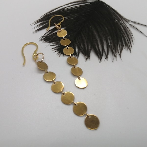 Pendientes largos dorados, Joyas para fiesta, Bisutería ligera y cómoda, Conjunto de pendientes con glamour, regalo original para cumpleaños