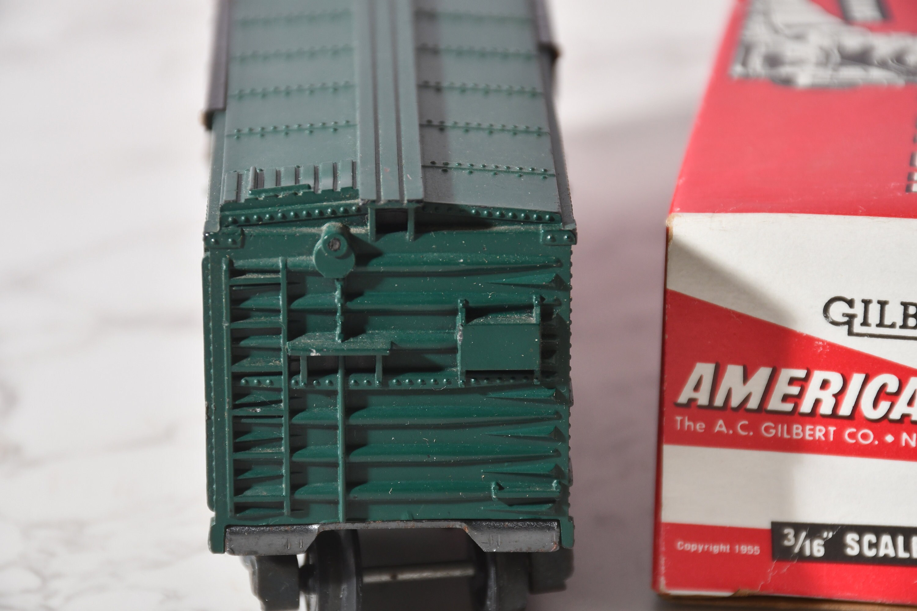 American Flyer Gilbert 922 GAEX Box Car With Sliding Door Yellow Stripe ...