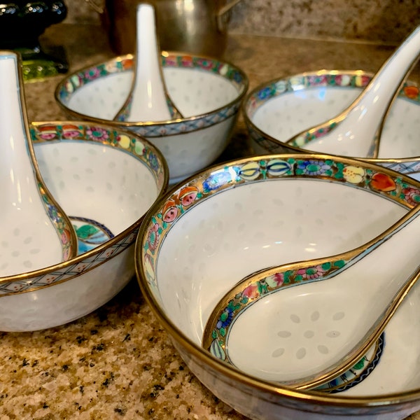 Beautiful Set Of Four Vintage Asian Rice Bowls  and spoons - Rice Pattern - Porcelain Translucent - Rose Canton Style - Asian Dish ware