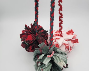 Christmas Fleece Pompom Hanging Cat Toy