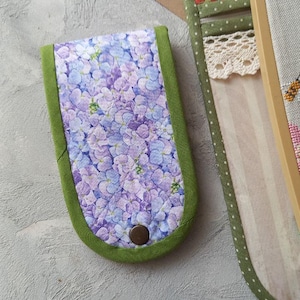 Floral Embroidery Tool Organizer: Needle & Scissor Holder
