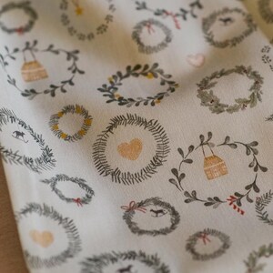 Bolsa para proyectos de bordado de flores silvestres, organizador de costura de mariposa turquesa, regalo para bordadoras, carpeta de punto de cruz floral con correa de cuero. imagen 16