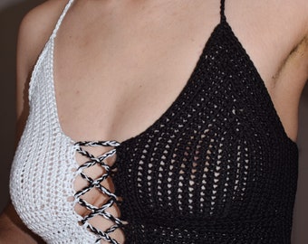 Soutien-gorge au crochet, soutien-gorge dépareillé, lingerie au crochet, haut noir et blanc, bratelle au crochet, vêtements en tricot, mode équitable, haut de festival, haut au crochet,