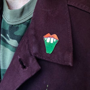Mouth Lapel Pin