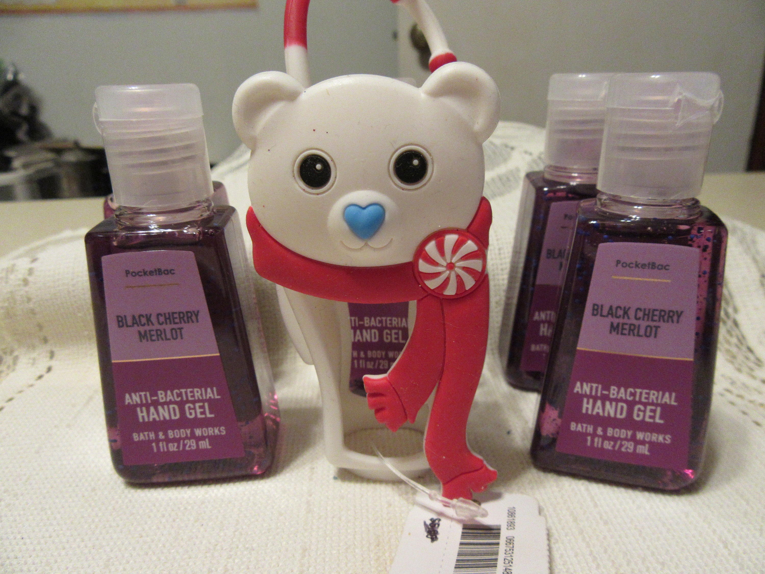 【Bath&bodyworks マレフィセント】ハンドサニタイザーホルダーセット ☆BBW☆Evil Queen ハンドサニタイザー & ライトアップ ホルダー