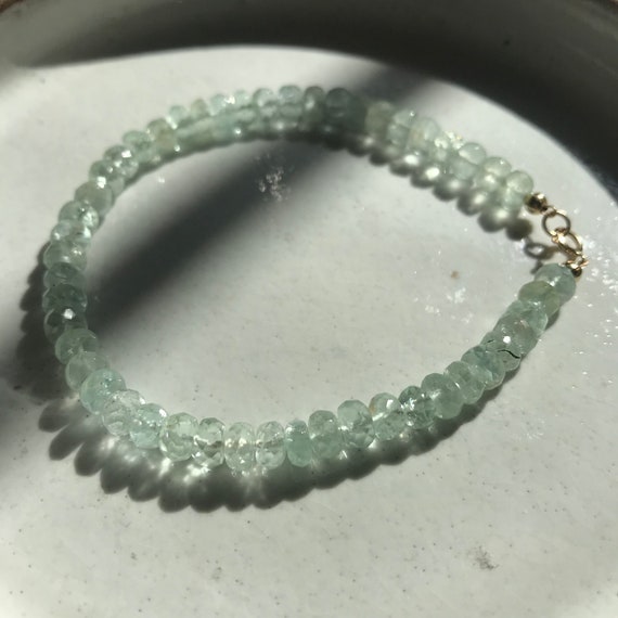 Beryl bead bracelet - image 1