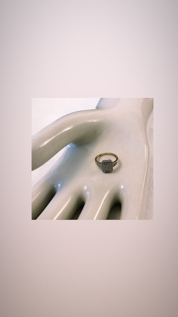 Diamonds cluster split shank ring - image 2