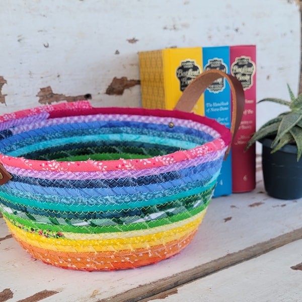 Fabric Scrap Bowl - {Rainbow} - Large Fabric Bowl, Big Fabric Basket, Rope Bowl, Rope Basket, Toy Basket, Rainbow Bowl, Yarn Bin, Colorful