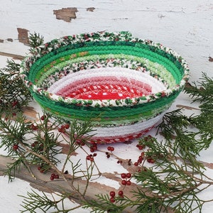 Fabric Scrap Bowl - {Deck the Halls} - Fabric Rope Bowl, Rope Bowl, Coiled Clothesline, Coiled Rope Basket, Holiday Decor, Christmas Decor