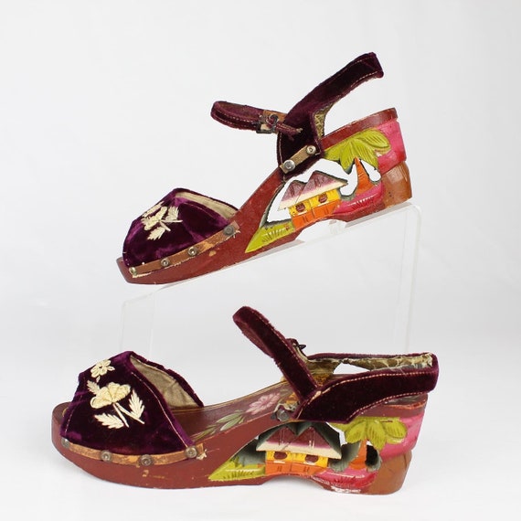1940’s Souvenir Shoes