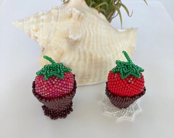 Tiny beaded strawberry boxes, Set of two red strawberries