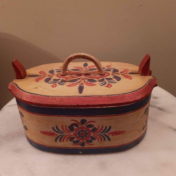 Unique Antique Norwegian Tole Painted Folk art Tine Box Rare