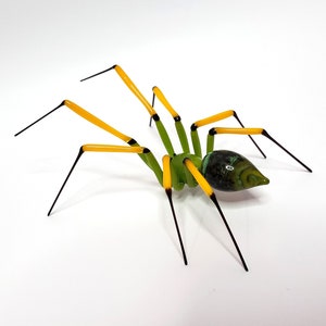 Aranha verde, estatueta de vidro soprado, vidro soprado à mão, aranha lampwork, estatueta de vidro animal, inseto de vidro, escultura de vidro artístico