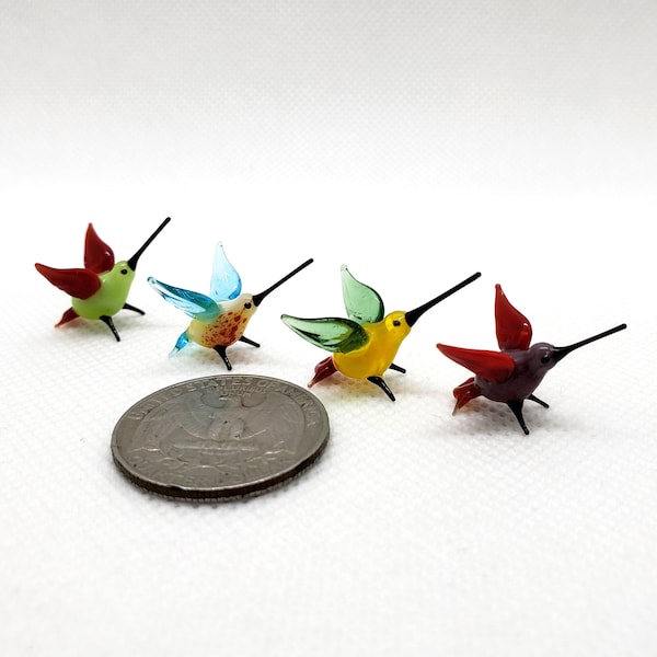 Super Mini Glass Hummingbird, Glass miniature, Bird sculpture, Small Glass Figurine, Handcrafted glass animal, Handblown glass, Home decor