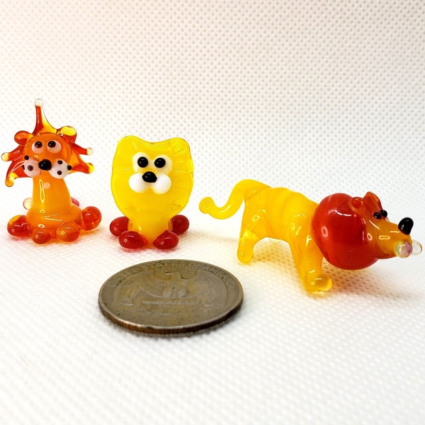 Glass miniature Lion, Art glass Lion, Glass miniature, Small Glass Figurine, Blown glass Lion, Handcrafted glass animal, Handblown glass
