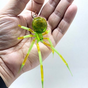 Hanging Green Spider, Figurine Blown Glass Spider, Handblown glass Spider, Lampwork Spider, Animal Glass Figurine, Glass miniatures