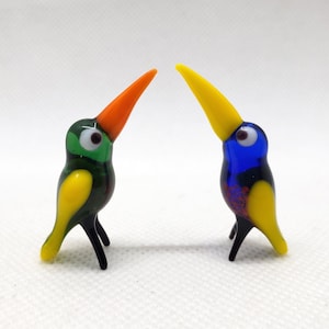 Miniature Toucan, Blown glass Toucan, Figurine Bird, Glass miniature, Small Figurine, Handcrafted glass animal, Handblown glass, Art glass