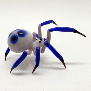Glass Spider, Handcrafted glass animal, Figurine Blown glass Spider, Handblown glass Spider, Glass Insect, Murano glass, Glass miniatures