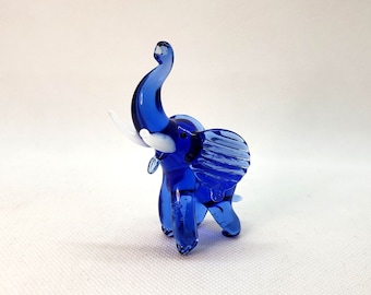 Elephant figurine, Blown glass elephant, Elephant glass figurine, Handblown elephant, Lampwork elephant, Art glass elephant, Animals Glass