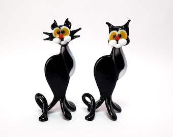 Black Cat, Black Cat collectible figurine, Blown glass cat, Glass cat miniature, Art glass, Sculpture made of glass, Glass Animal Figurine