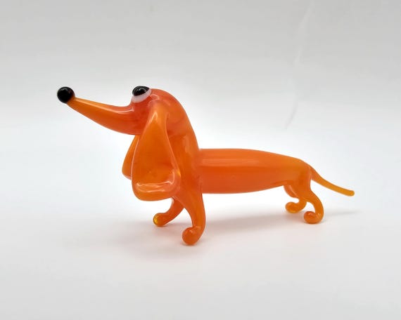 ミニチュアダックスフント、小さなガラスの置物、アートガラスの犬、犬