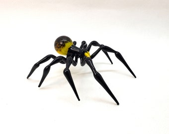 Handblown Art Glass Spider Figurine: Lampwork Black Glass Insect