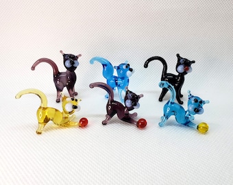 Glass Miniature Cat, Blown glass cat, Art glass cat, Sculpture made of glass, Glass art, Blown glass, Handblown glass, Unique gift