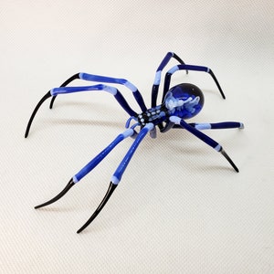Aranha de vidro azul grande, animal de vidro feito à mão, estatueta de aranha de vidro soprado, aranha de vidro soprado à mão, aranha de lampwork, aranha de vidro artístico