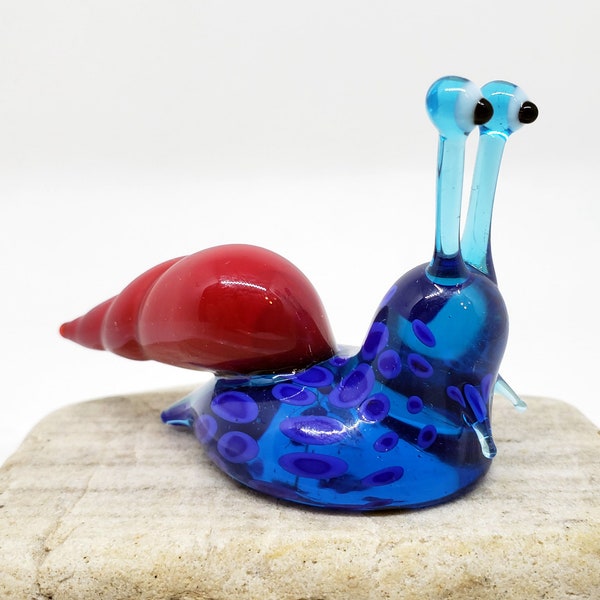 Crazy blue Snail, Blown glass Snail, Art glass, Glass Snail miniature, Snail collection, Snail glass sculpture, Glass Snail Handcrafted
