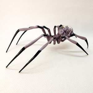 Aranha de vidro roxa grande, animal de vidro feito à mão, estatueta de aranha de vidro soprado, aranha de vidro soprado à mão, aranha de lampwork, aranha de vidro artístico
