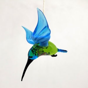 Glass Hummingbird figurine, Flying birds Hummingbird, Hummingbird Figure, Glass animals, Hand blown glass, Bird sculpture, Unique Gift