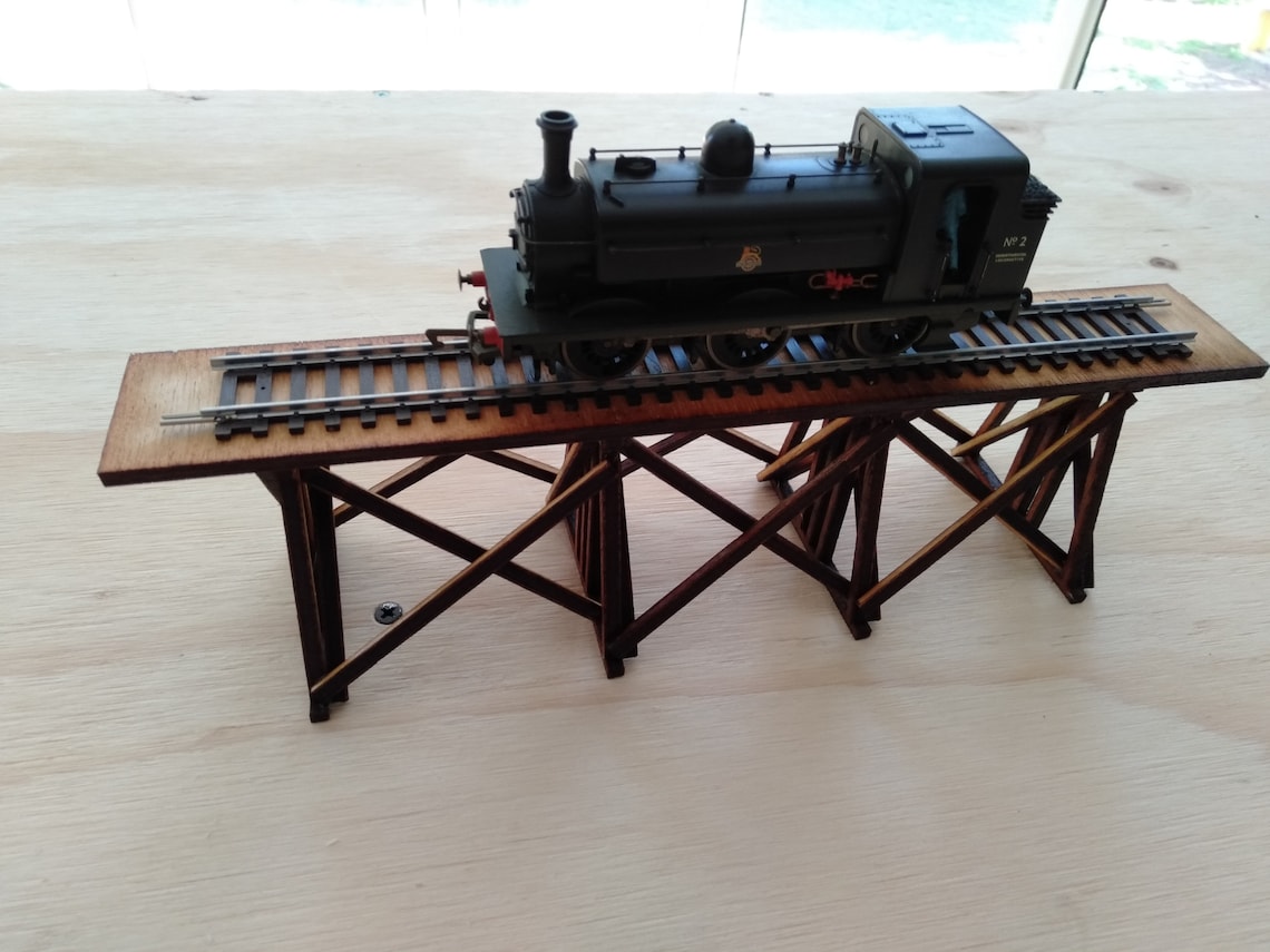 Model Railway HO/OO Scale, Modular Wooden Trestle Bridge, Fully